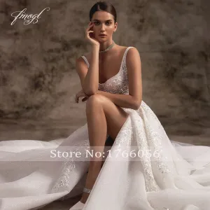 A Line Vintage Wedding Dress Spaghetti Straps Backless Court Train