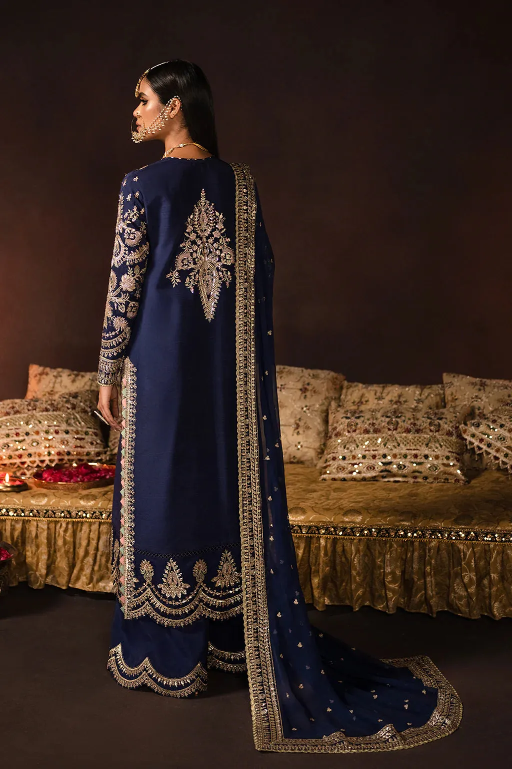 Afrozeh Divani Velvet Collection 3 Pieces Unstitched Maya