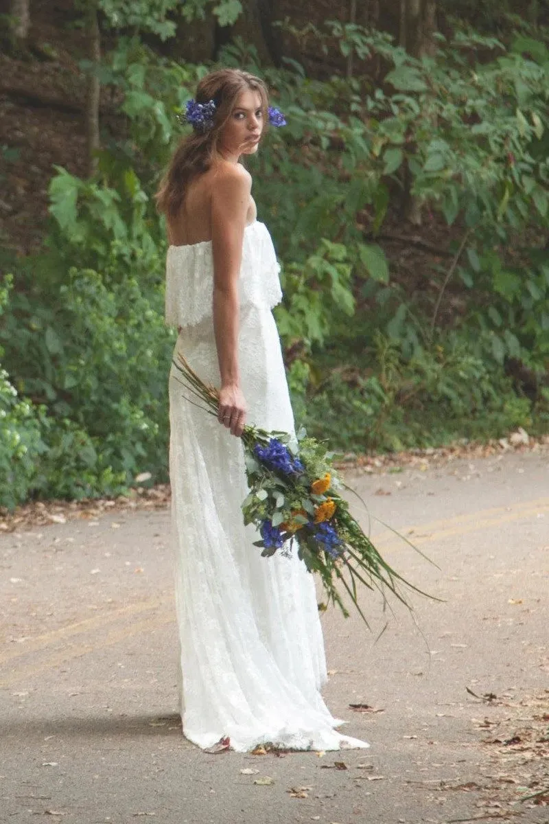 Backless Bohemian Wedding Dresses with Strapless Neckline
