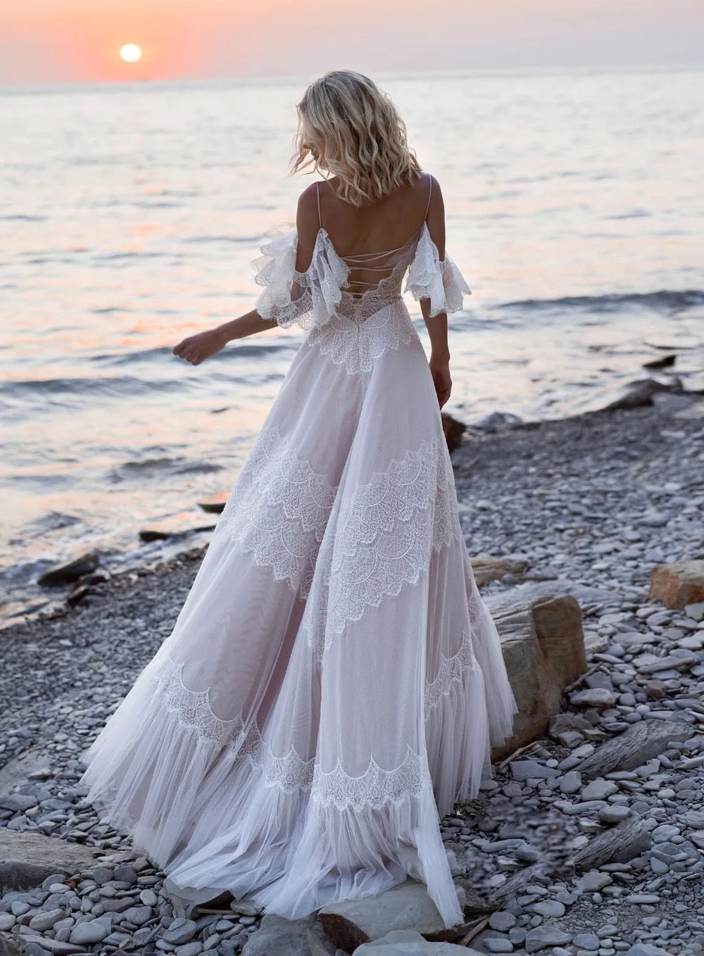Bohemian Sexy Backless Wedding Dress With Off Shoulder Lace Appliques Sleeves