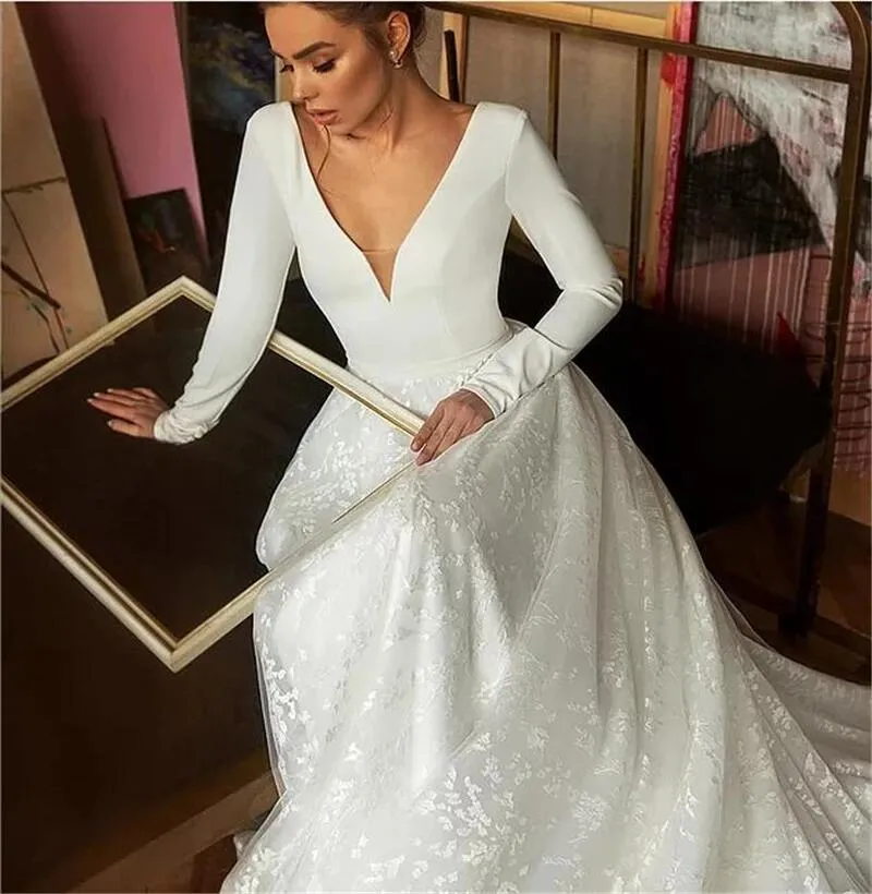 Boho Lace Wedding Dresses Long Sleeve V-neck Boho Bridal Gowns