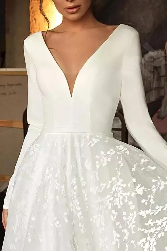 Boho Lace Wedding Dresses Long Sleeve V-neck Boho Bridal Gowns