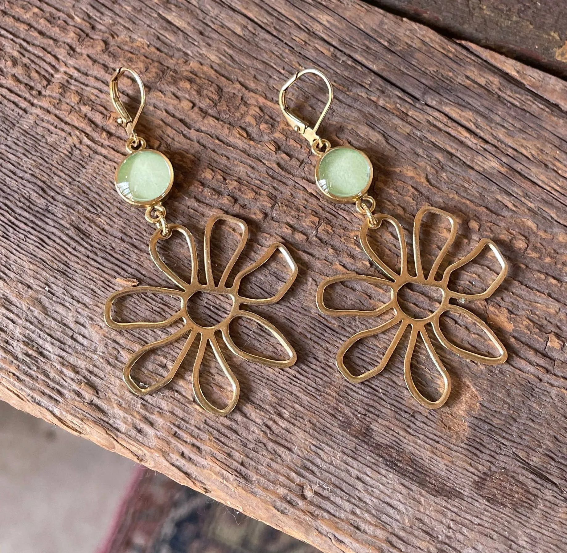 Brass & gold  daisies - daisy, retro, 70s, flowers, green