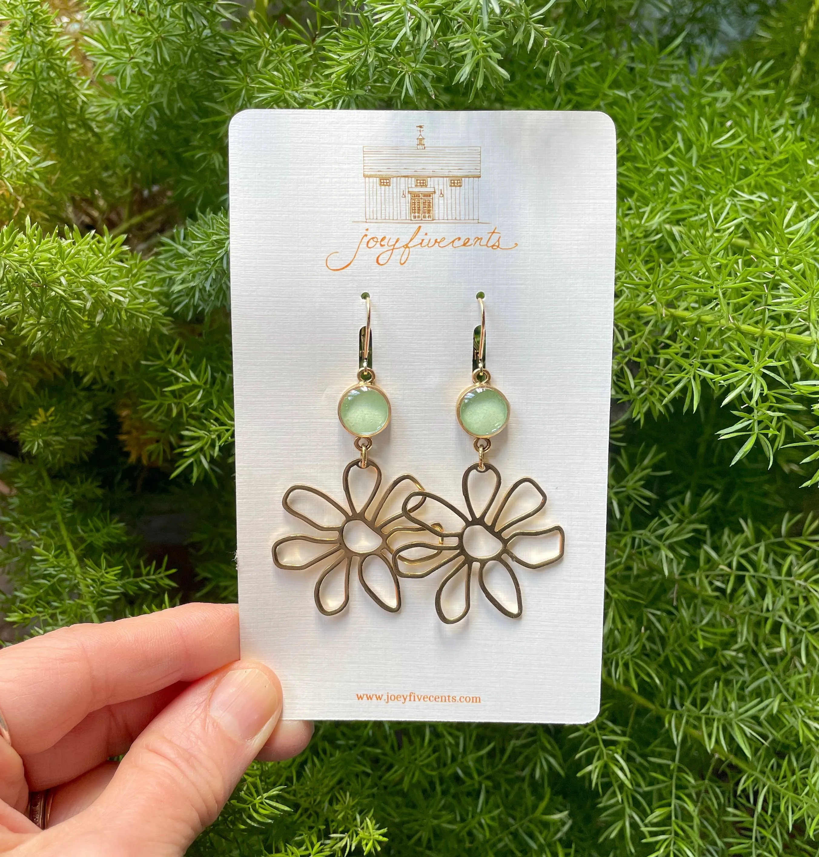 Brass & gold  daisies - daisy, retro, 70s, flowers, green