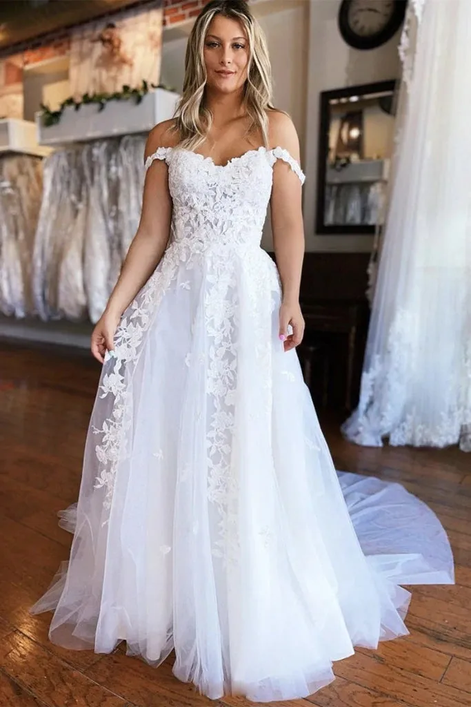 Cheap 2025 White Lace Prom Dress Floor Length Sleeveless Evening Dress