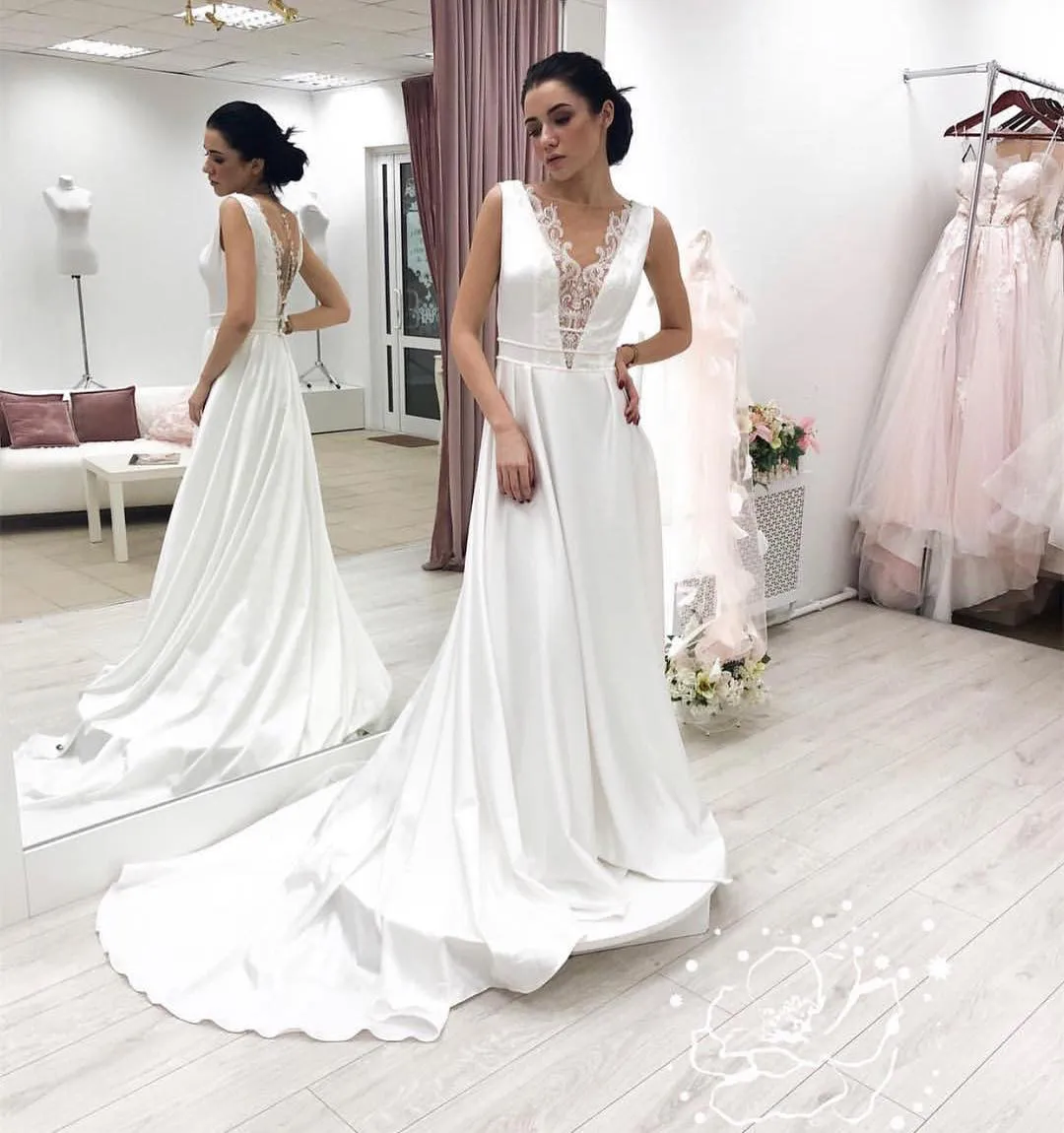 Elegant Silk like Satin Wedding Dresses Lace Appliques A Line V-Neck Bohemian Wedding Gown