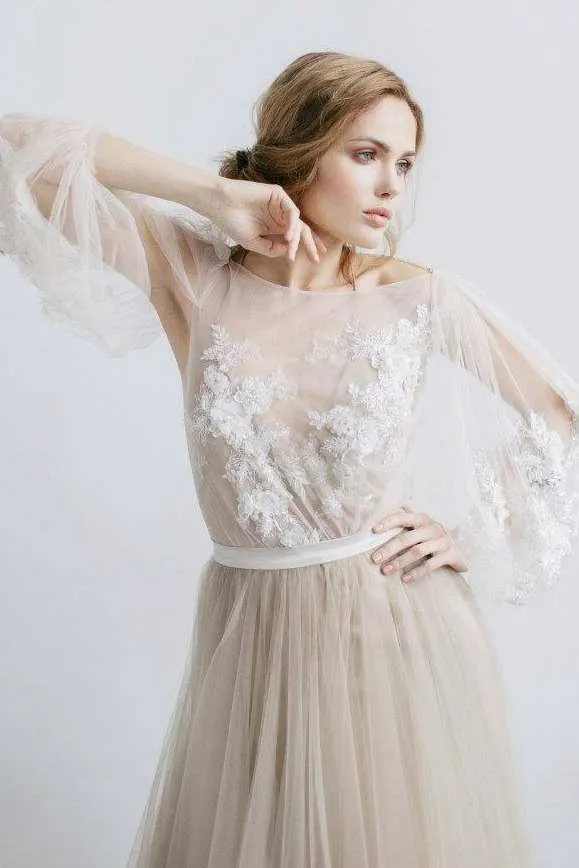 Flowy Illusion Tulle Pleated Dress With Floral Appliques And Deep-V Back-715161