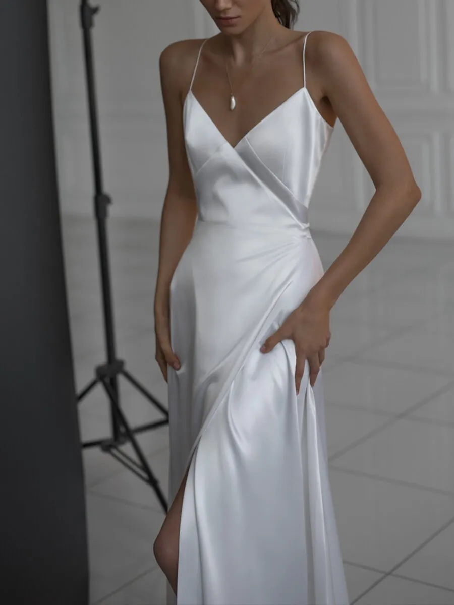 Kiara Satin Stylish High-Slit Mermaid Dress