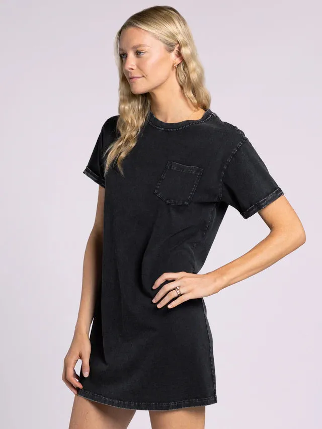 KICK BACK DRESS