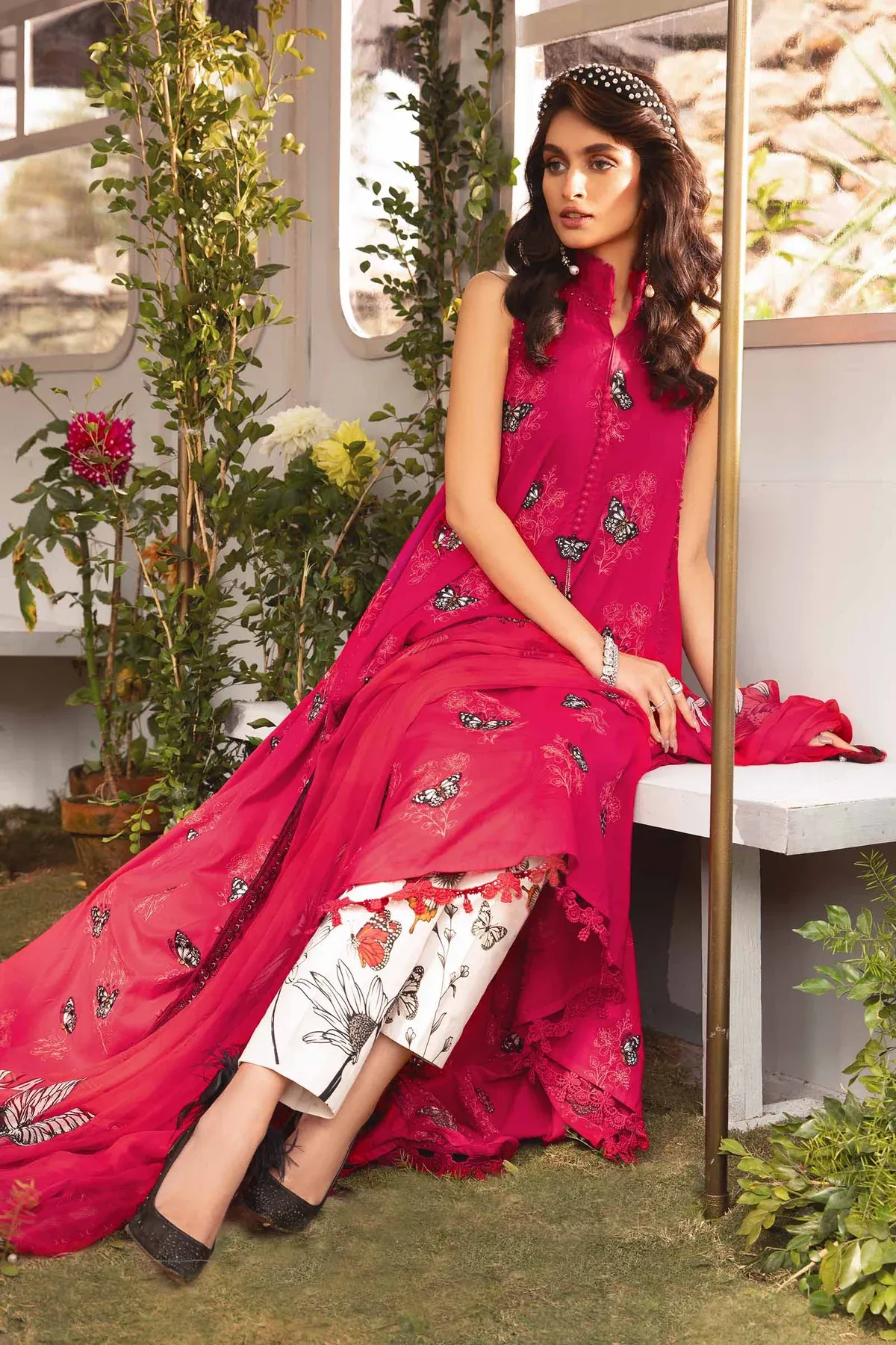 Maria.B Mprints Luxury Lawn Embroidered Collection MPT-2105-A
