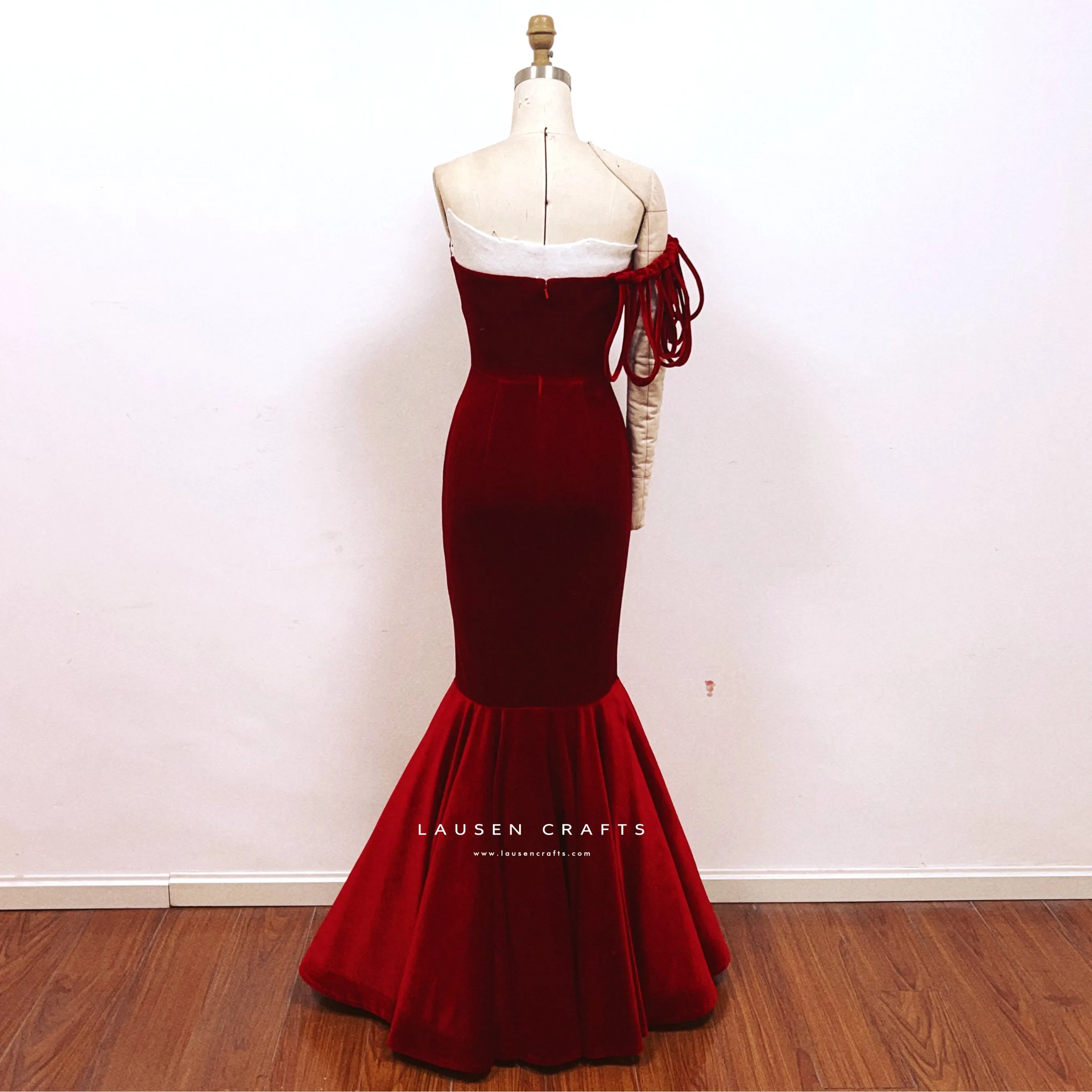 Marilyn Monroe Inspired Red Velvet Evening Formal 1950s Dress