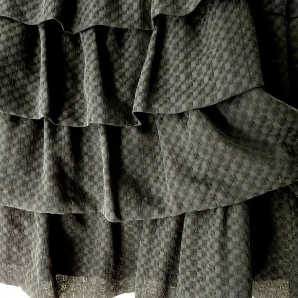 Massimo Dutti Skirt Black Tiered Ruffle with velvet waist Style 5203 Size Medium