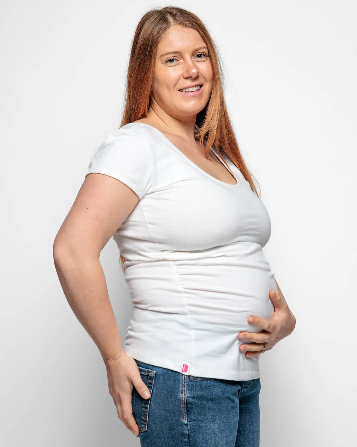 MATERNITY SHORT SLEEVE TSHIRT IN WHITE