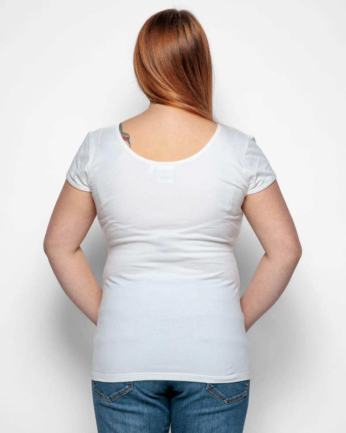 MATERNITY SHORT SLEEVE TSHIRT IN WHITE