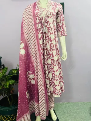 MUMZHUG PRINTED COTTON EMBROIDERED KURTA PANT AND DUPATTA SET FOR FEEDING AND MATERNITY PURPOSE