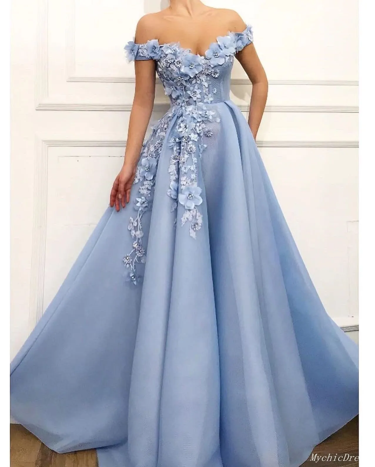 Princess Off-The-Shoulder Flower Prom Dresses A-line Appliques Long Evening Gown