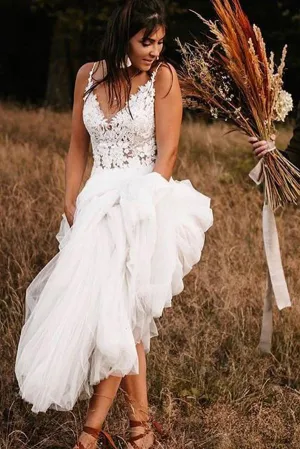 Roycebridal Gorgeous Lace Bodice V-neck Bridal Dresses White Backless A-line Wedding Dresses,MW370