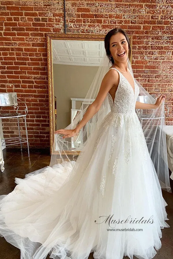 Roycebridal Ivory Tulle Lace A-line V-neck Wedding dresses With Train, Bridal Gowns, MW684