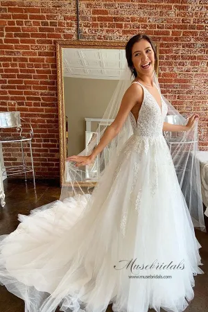 Roycebridal Ivory Tulle Lace A-line V-neck Wedding dresses With Train, Bridal Gowns, MW684