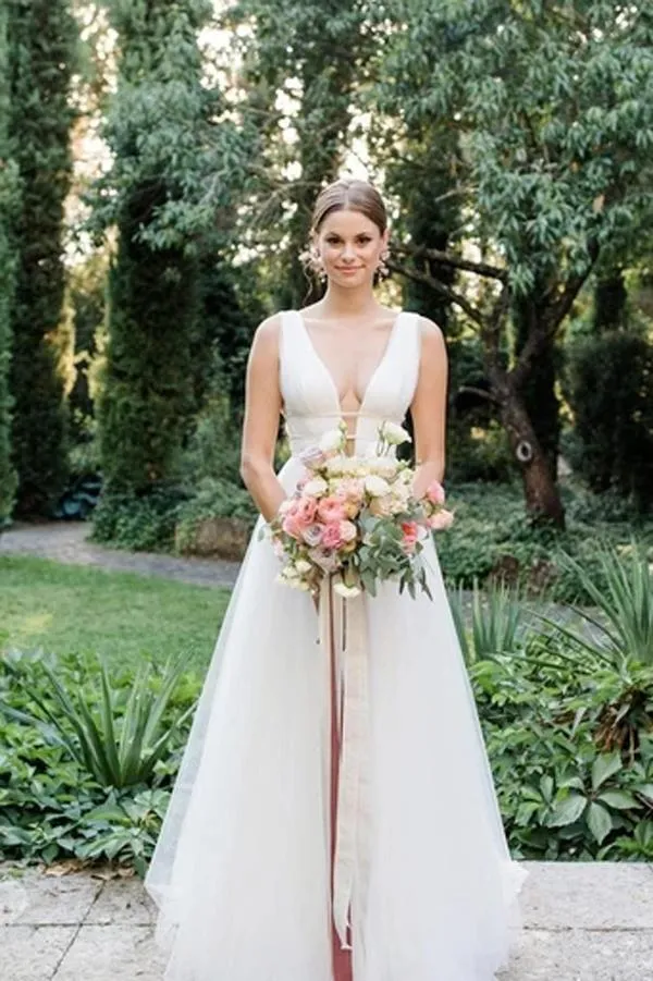 Roycebridal Simple V Neckline Tulle Ball Gown Wedding Dress Plunging Style Bridal Gown,MW387