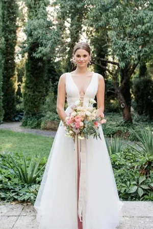 Roycebridal Simple V Neckline Tulle Ball Gown Wedding Dress Plunging Style Bridal Gown,MW387