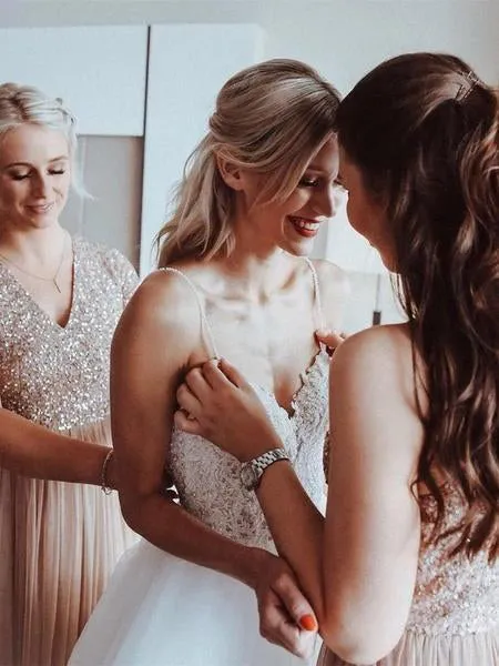 Roycebridal Unique A-line Tulle Spaghetti Straps Backless Wedding Dresses Online, MW499