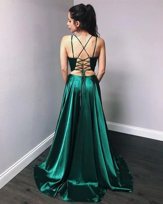 Simple Princess Emerald Green Prom Dresses UK Two Pieces V-Neck Party Dress