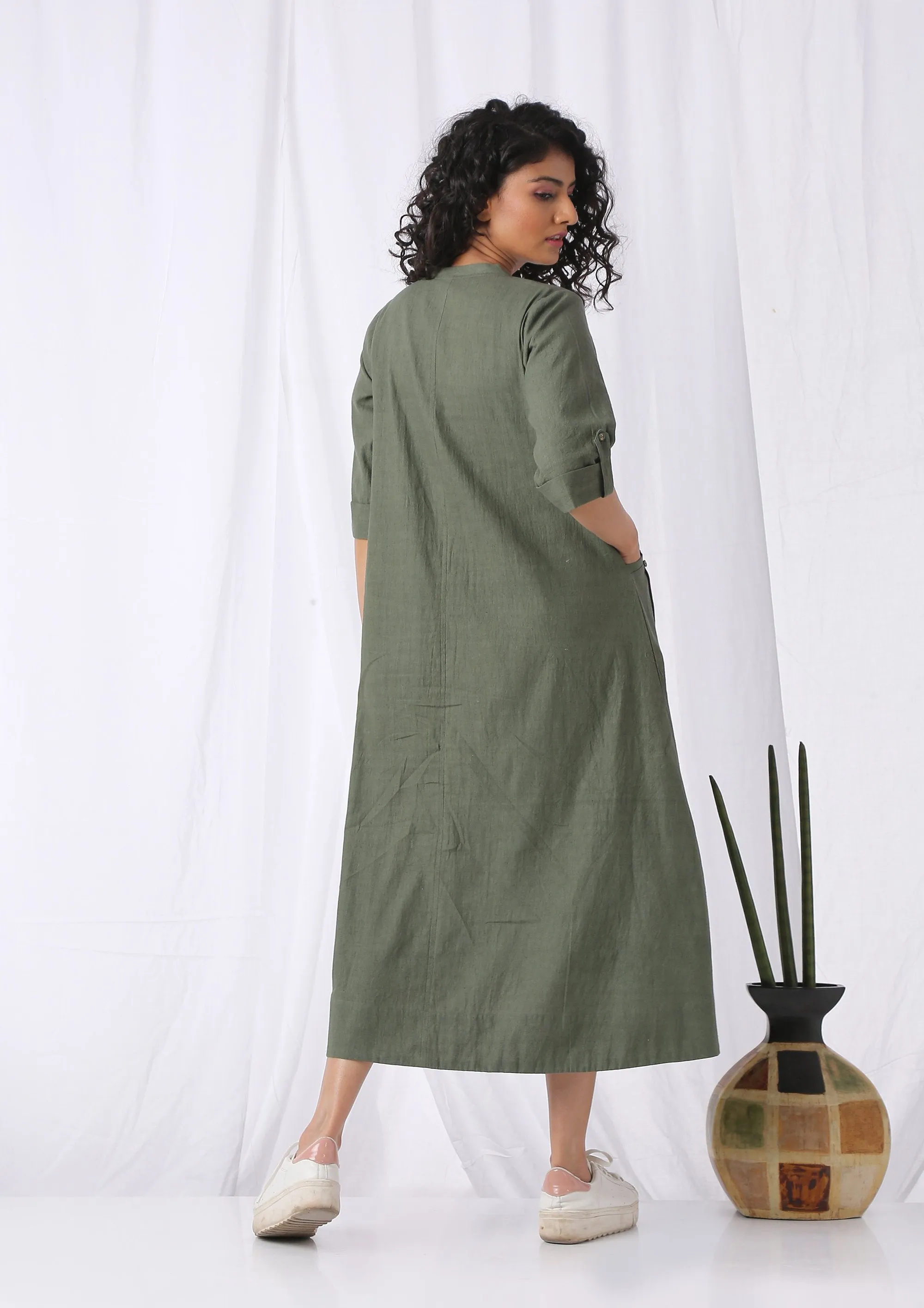 SLOUCHY DRESS - OLIVE
