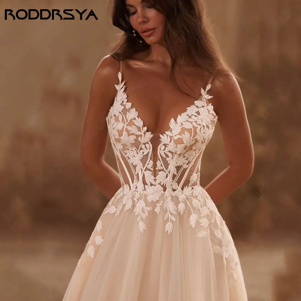 Straps Glitter Wedding Dresses V-Neck Shiny Tulle With Applique Backless Bohemia