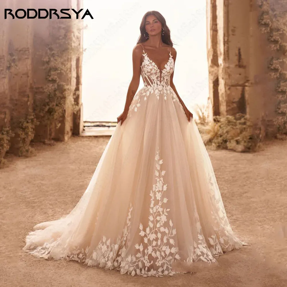 Straps Glitter Wedding Dresses V-Neck Shiny Tulle With Applique Backless Bohemia
