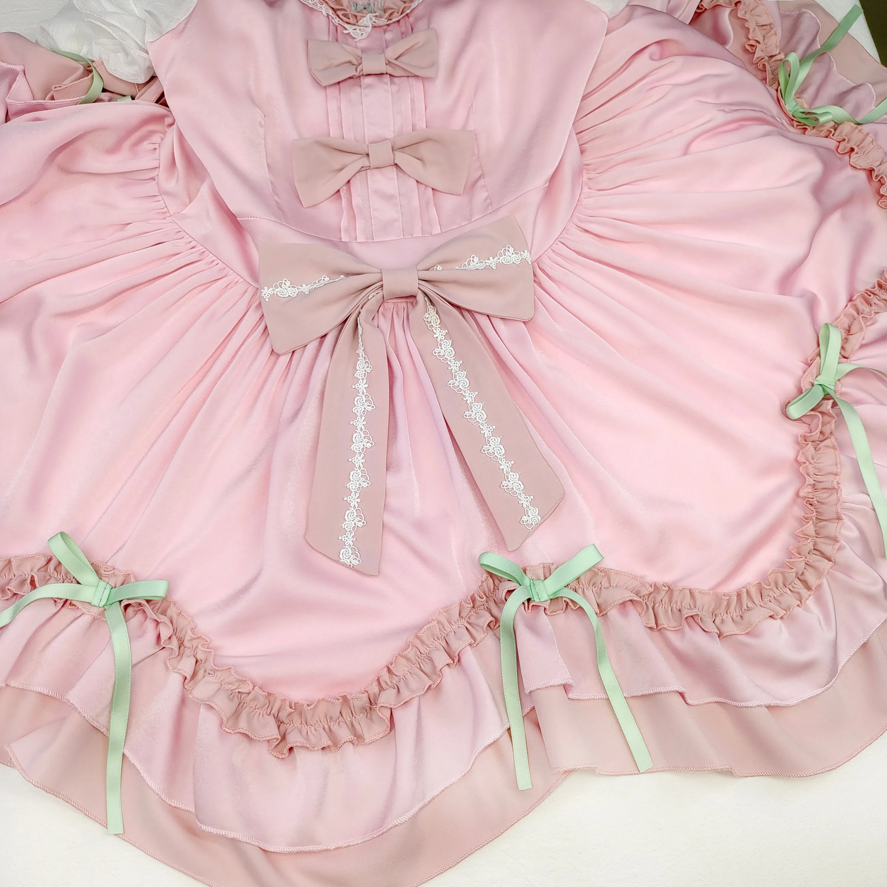 Sweet Lolita Pink Dress Ruffle Layered Princess JSK with Bows and Puff Sleeves