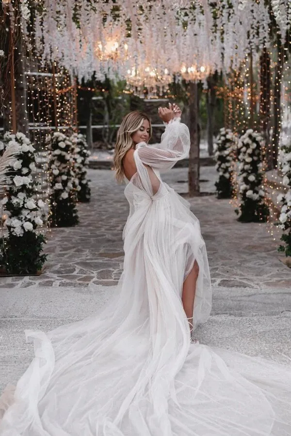 Tulle A-line Deep V-neck Long Sleeves Bohemian Wedding Dresses, MW1044
