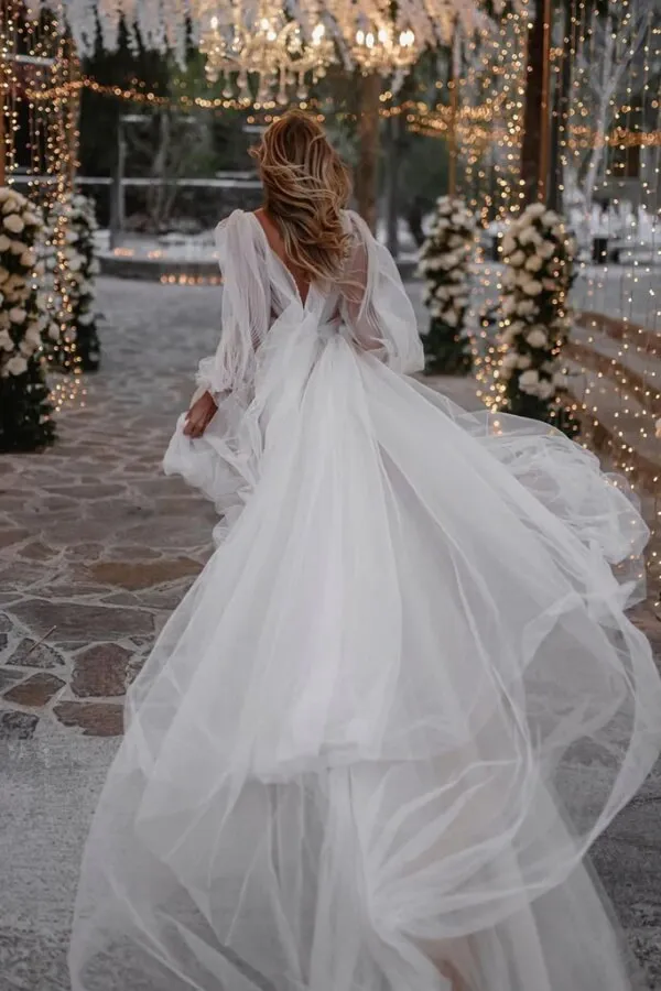 Tulle A-line Deep V-neck Long Sleeves Bohemian Wedding Dresses, MW1044