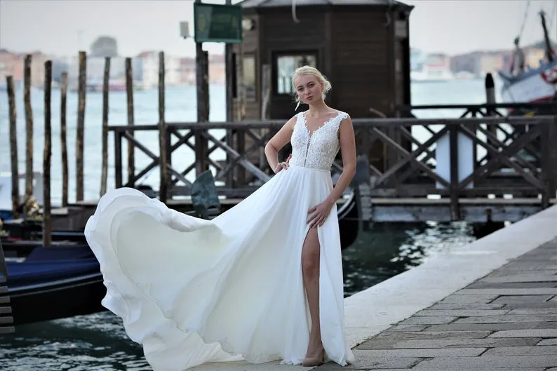 Wedding Dresses “Linda”