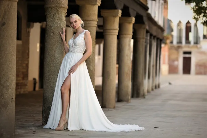Wedding Dresses “Linda”