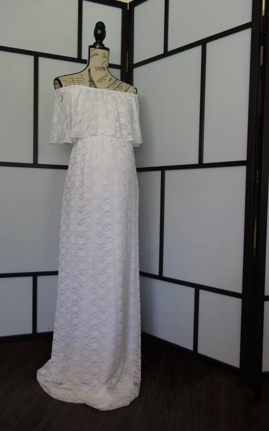 White Flutter Top Pregnant A-Line Vintage Lace Gown-712074
