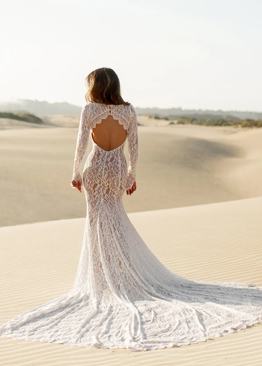 Yasmin Bridal Gown in Lily