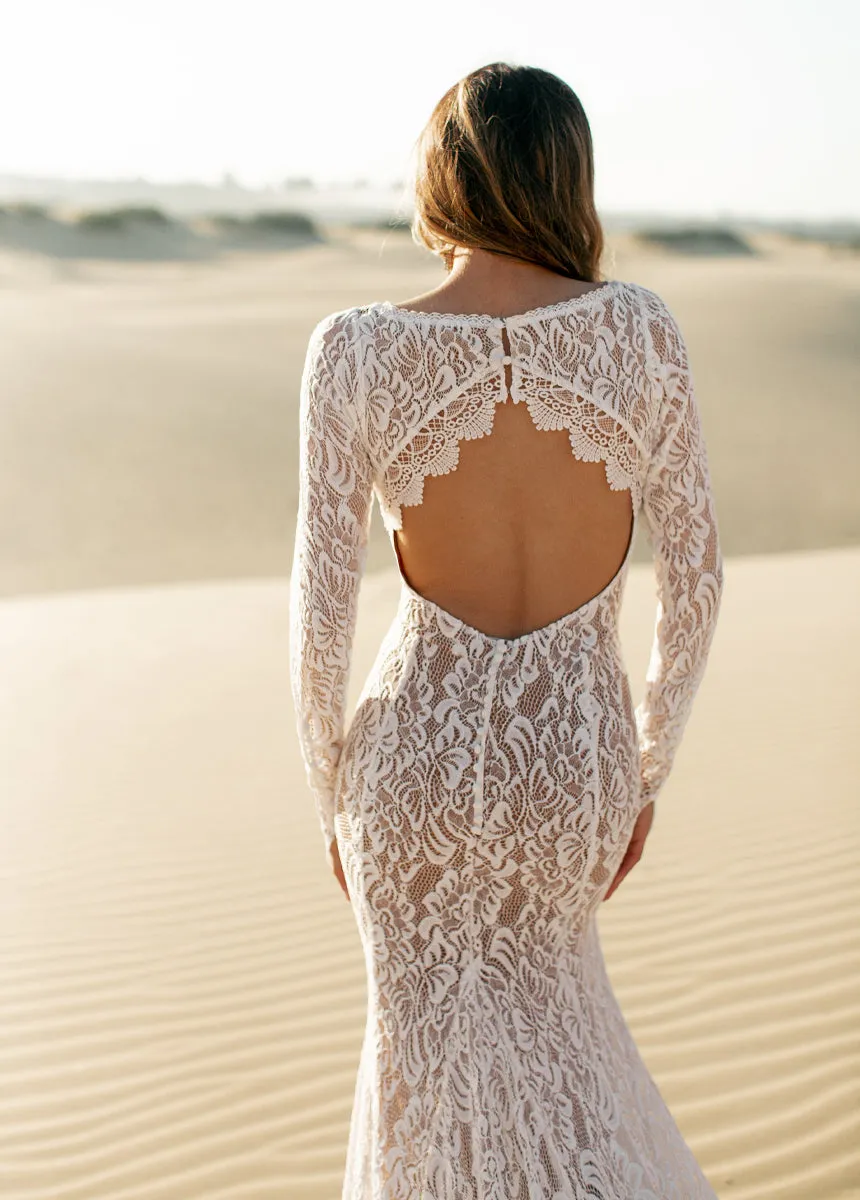 Yasmin Bridal Gown in Lily