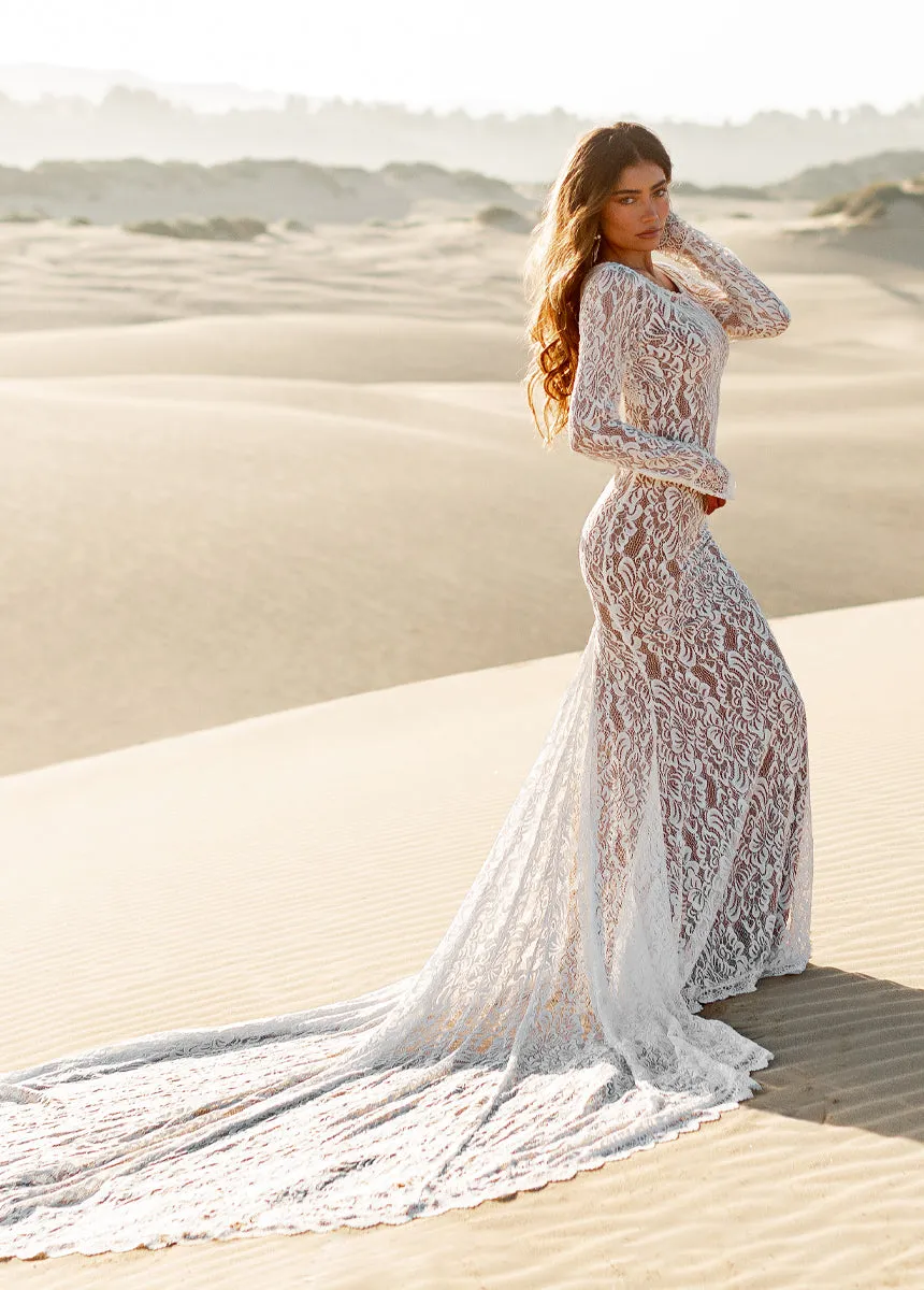 Yasmin Bridal Gown in Lily